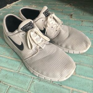 White Stefan Janoski Nike’s